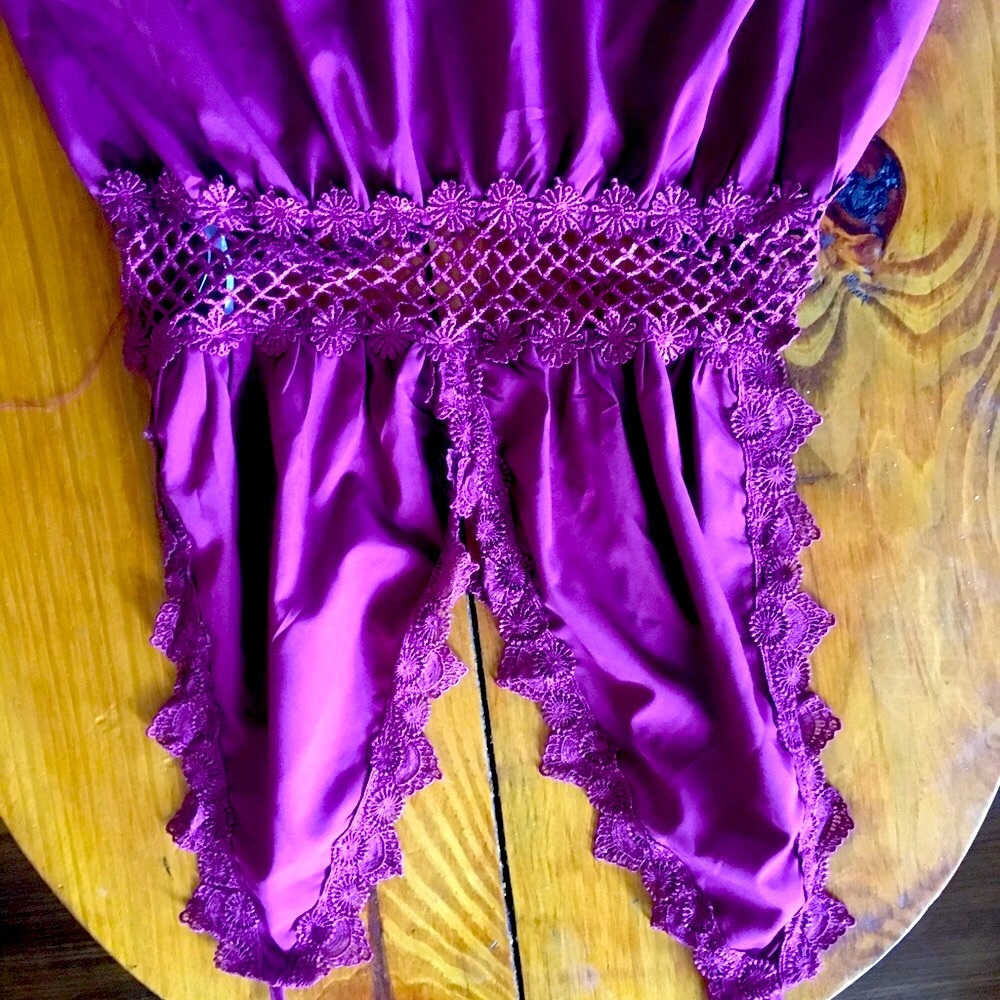 Maroon shein dress. So cute